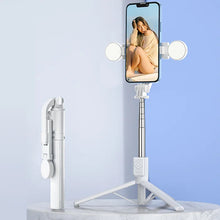 Laden Sie das Bild in den Galerie-Viewer, Selfie-Stick mit LED-Aufhelllicht