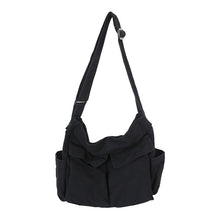 Laden Sie das Bild in den Galerie-Viewer, Umhängetasche aus Segeltuch
