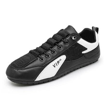 Laden Sie das Bild in den Galerie-Viewer, Rutschfeste Sommerschuhe für Herren