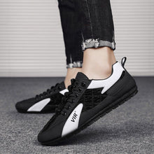 Laden Sie das Bild in den Galerie-Viewer, Rutschfeste Sommerschuhe für Herren