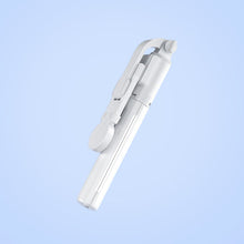 Laden Sie das Bild in den Galerie-Viewer, Selfie-Stick mit LED-Aufhelllicht