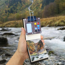 Laden Sie das Bild in den Galerie-Viewer, Tragbare Walnuss Aquarell-Palette
