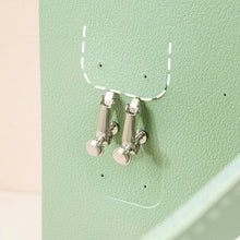 Laden Sie das Bild in den Galerie-Viewer, Multifunktionale tragbare Reise-Aufbewahrungstasche für Ohrringe