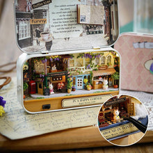 Laden Sie das Bild in den Galerie-Viewer, Bequee 3D Miniatur Puppenhaus Mit Licht DIY Spielzeug