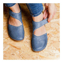 Laden Sie das Bild in den Galerie-Viewer, Vintage & Weiche  Klett Mary Jane Sandalen