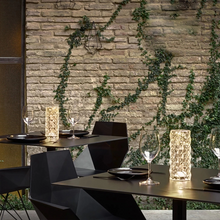 Laden Sie das Bild in den Galerie-Viewer, USB Rosenschatten Kristalllampe