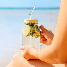 Laden Sie das Bild in den Galerie-Viewer, Strohhalme aus farbigem Glas