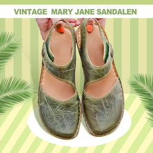 Laden Sie das Bild in den Galerie-Viewer, Vintage & Weiche  Klett Mary Jane Sandalen