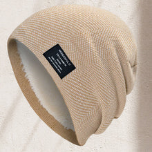 Laden Sie das Bild in den Galerie-Viewer, Gestrickte Thermomütze