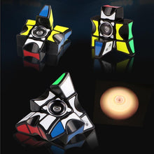 Laden Sie das Bild in den Galerie-Viewer, 2-in-1 Finger-Zauberwürfel & Fidget Spinner