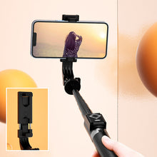 Laden Sie das Bild in den Galerie-Viewer, Selfie-Stick mit LED-Aufhelllicht
