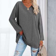 Laden Sie das Bild in den Galerie-Viewer, 🔥 Sommerspecial 🔥Damen Lockeres Langärmeliges Modisches T-Shirt mit V-Ausschnitt
