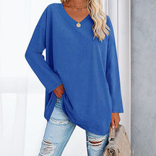 Laden Sie das Bild in den Galerie-Viewer, 🔥 Sommerspecial 🔥Damen Lockeres Langärmeliges Modisches T-Shirt mit V-Ausschnitt
