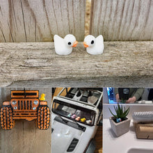 Laden Sie das Bild in den Galerie-Viewer, 🦆Gelbe Mini-Ente Dekoration
