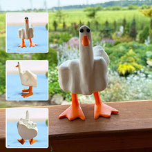 Laden Sie das Bild in den Galerie-Viewer, Entenornament in Form des Mittelfingers
