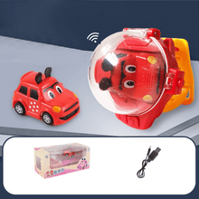 Laden Sie das Bild in den Galerie-Viewer, Spielzeugauto Uhr
