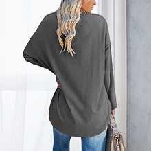 Laden Sie das Bild in den Galerie-Viewer, 🔥 Sommerspecial 🔥Damen Lockeres Langärmeliges Modisches T-Shirt mit V-Ausschnitt
