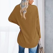 Laden Sie das Bild in den Galerie-Viewer, 🔥 Sommerspecial 🔥Damen Lockeres Langärmeliges Modisches T-Shirt mit V-Ausschnitt
