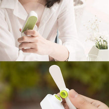 Laden Sie das Bild in den Galerie-Viewer, Bequee Tragbarer Mini USB Ventilator / Taschenlüfter
